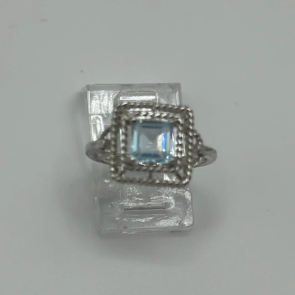 Gorgeous topaz color crystal Elegant 925 silver ring ✨